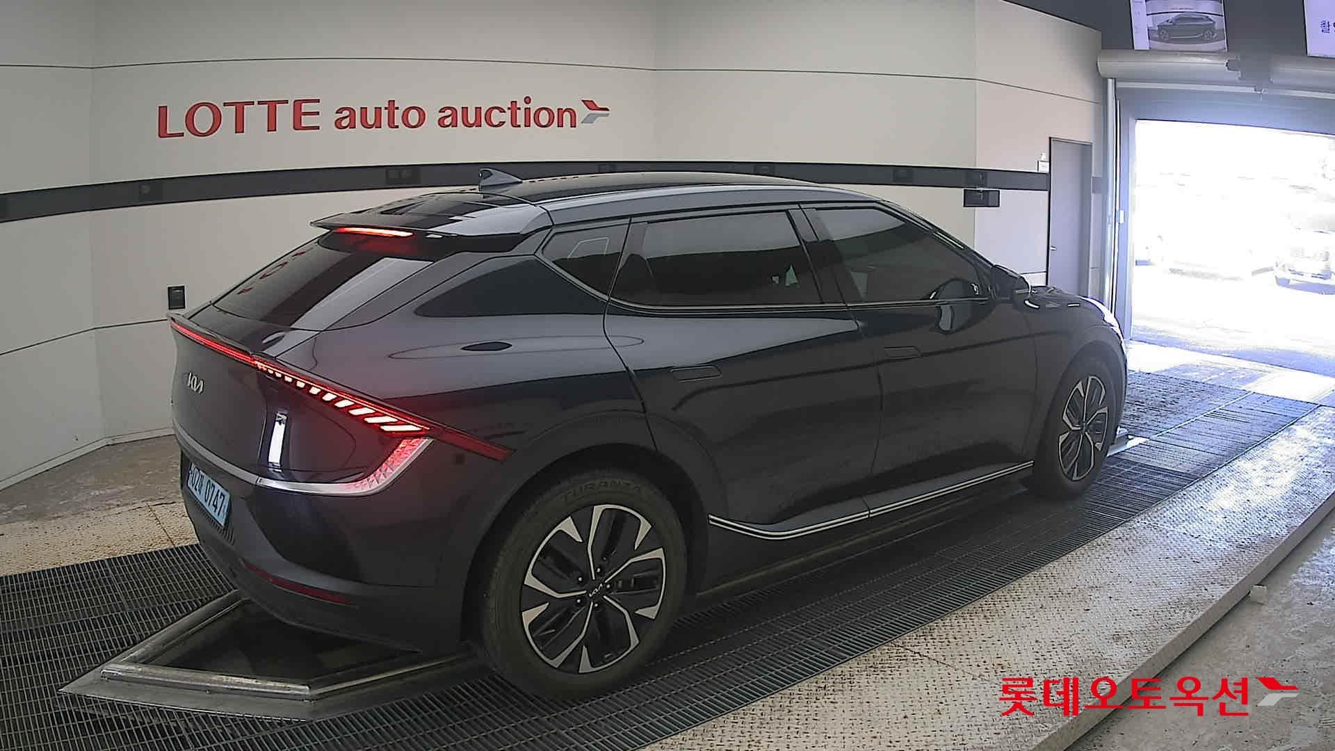 Kia - EV6 | (E) Long Range 2WD 14