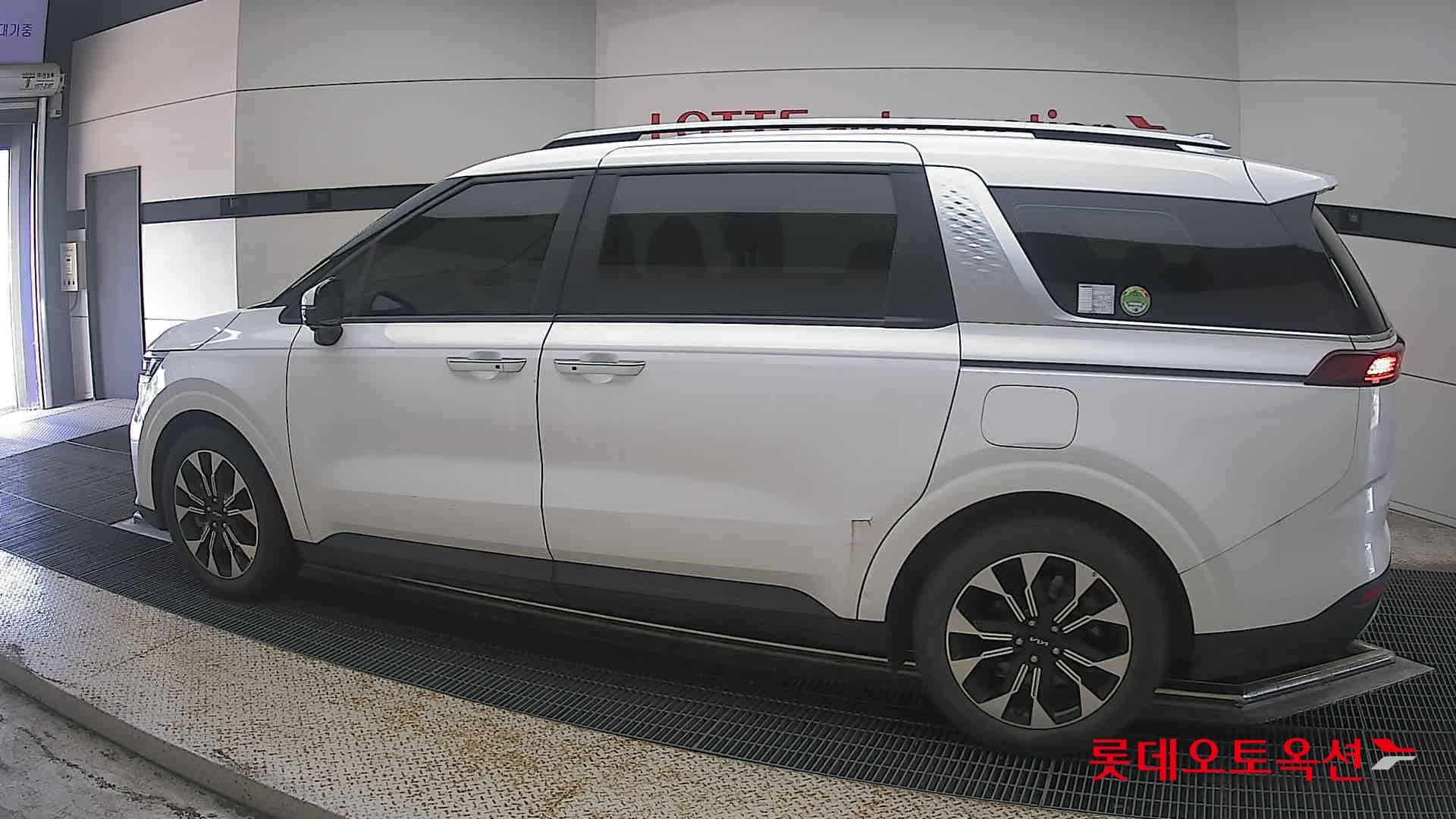 Kia - Carnival | KA4 (G)3.5 Prestige 9 2WD AT 7