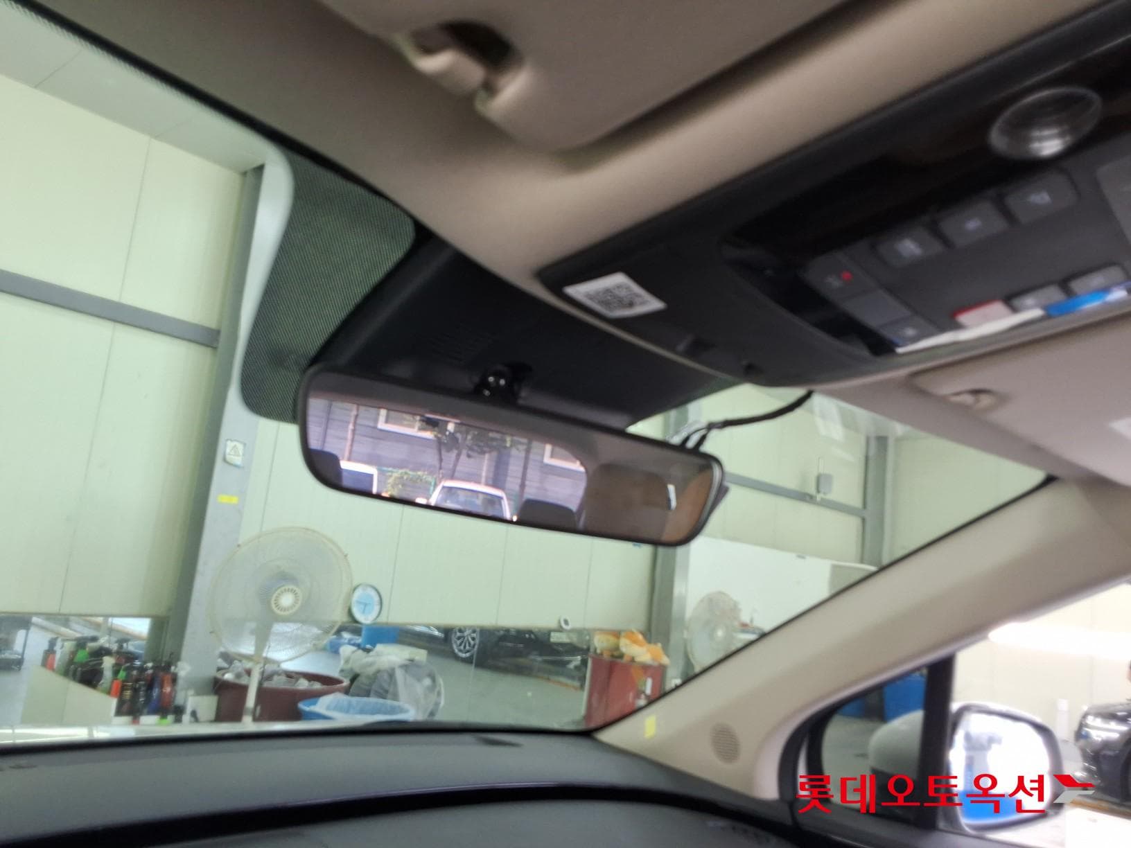 Kia - Carnival | KA4 (G)3.5 Prestige 9 2WD AT 32