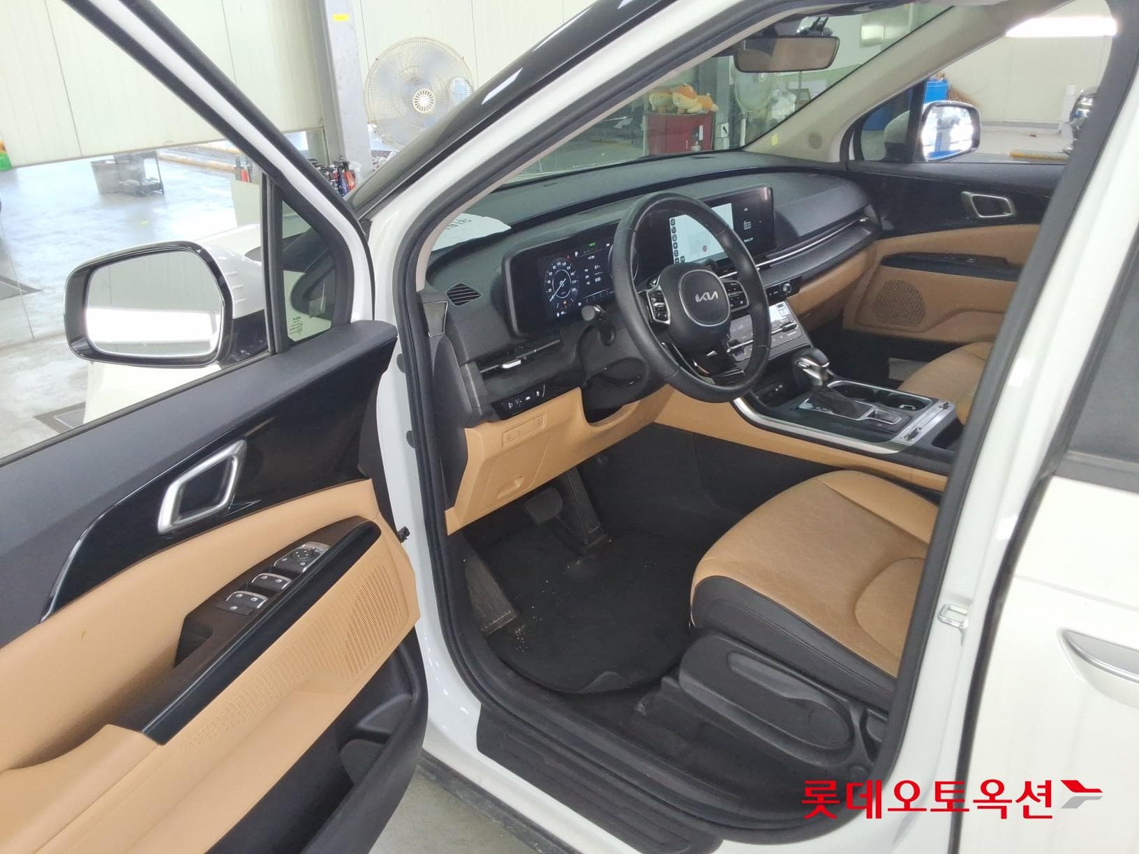 Kia - Carnival | KA4 (G)3.5 Prestige 9 2WD AT 34