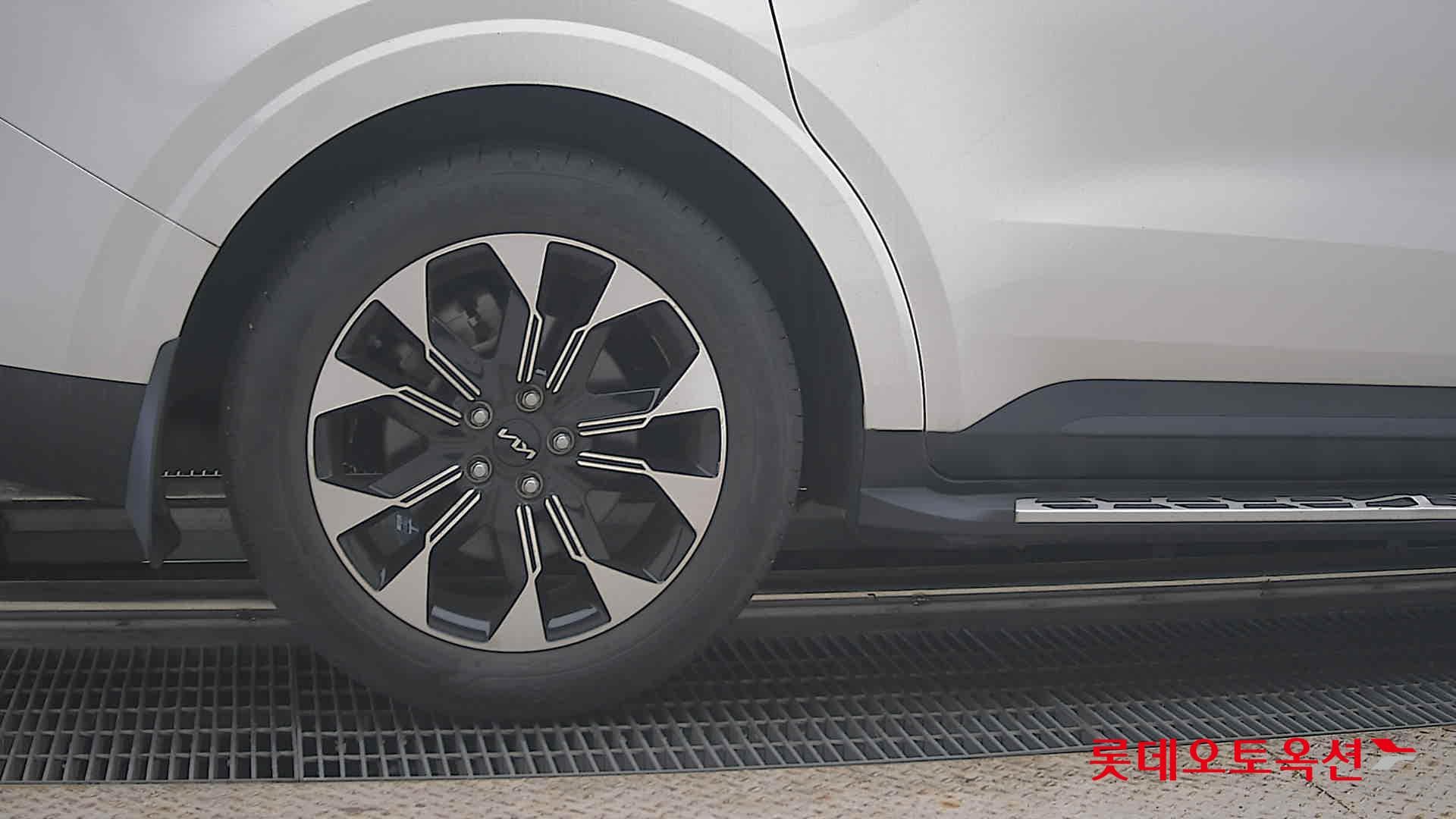 Kia - Карнивал | KA4 (G)3.5 Prestige 9 2WD AT 24