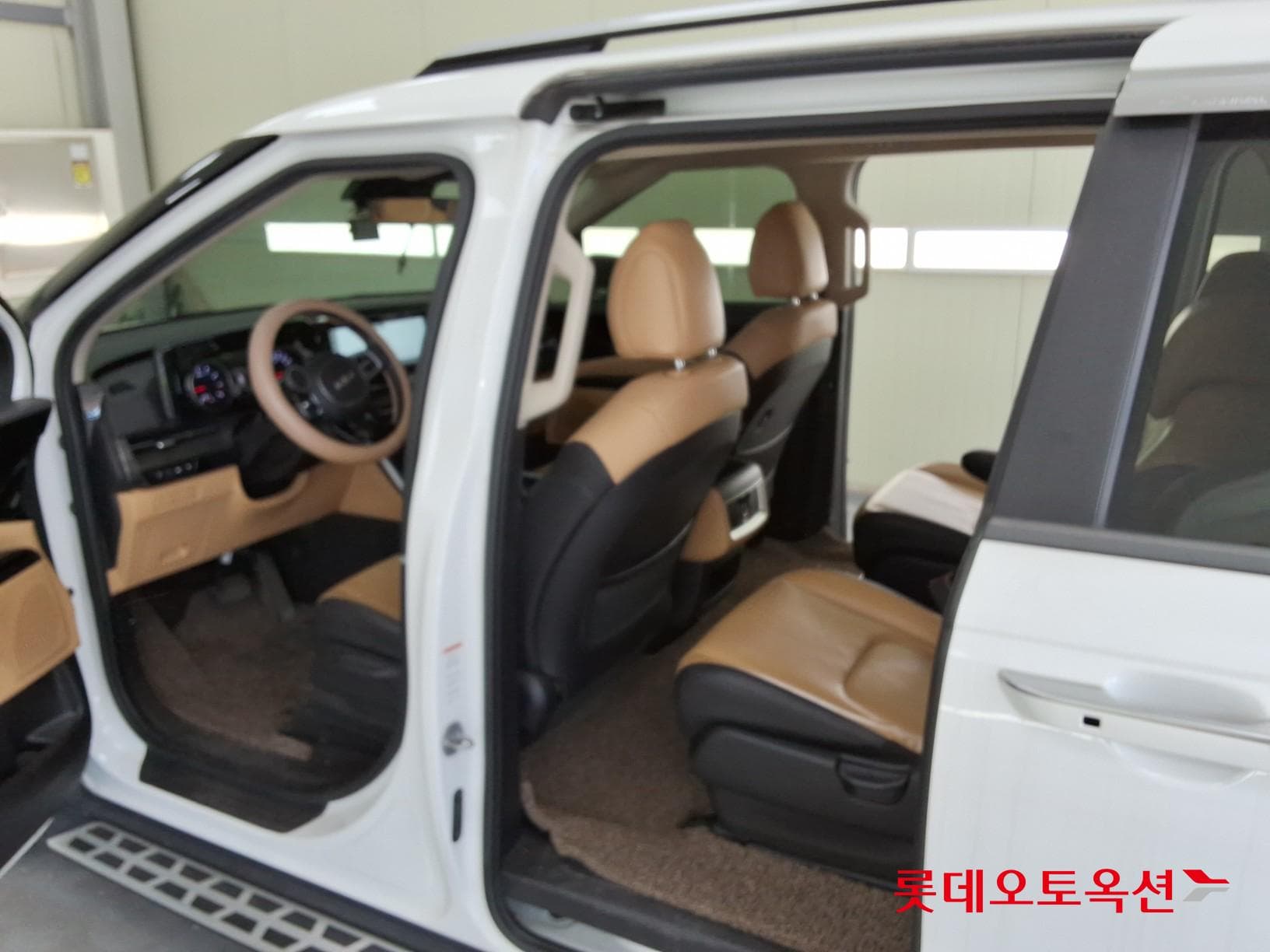 Kia - Карнивал | KA4 (G)3.5 Prestige 9 2WD AT 36