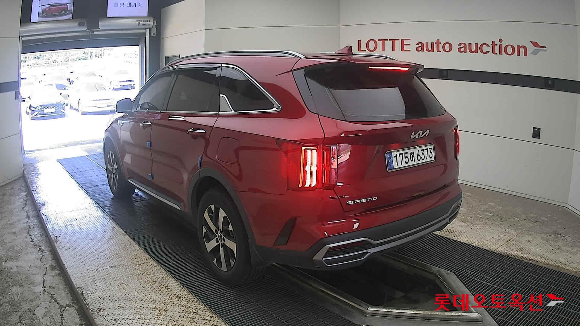 Kia - Соренто | MQ4 (G) 2.5 Turbo Prestige 7Seater 10
