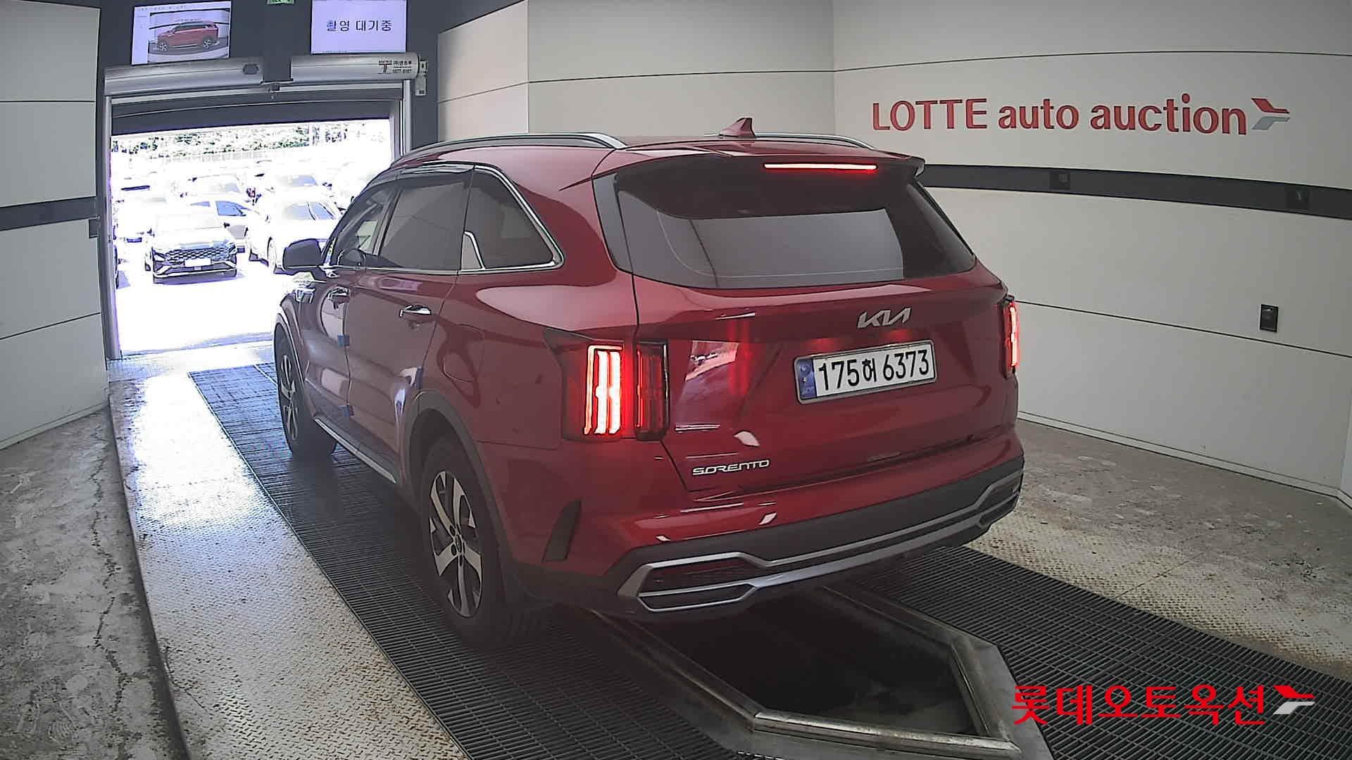 Kia - Соренто | MQ4 (G) 2.5 Turbo Prestige 7Seater 9