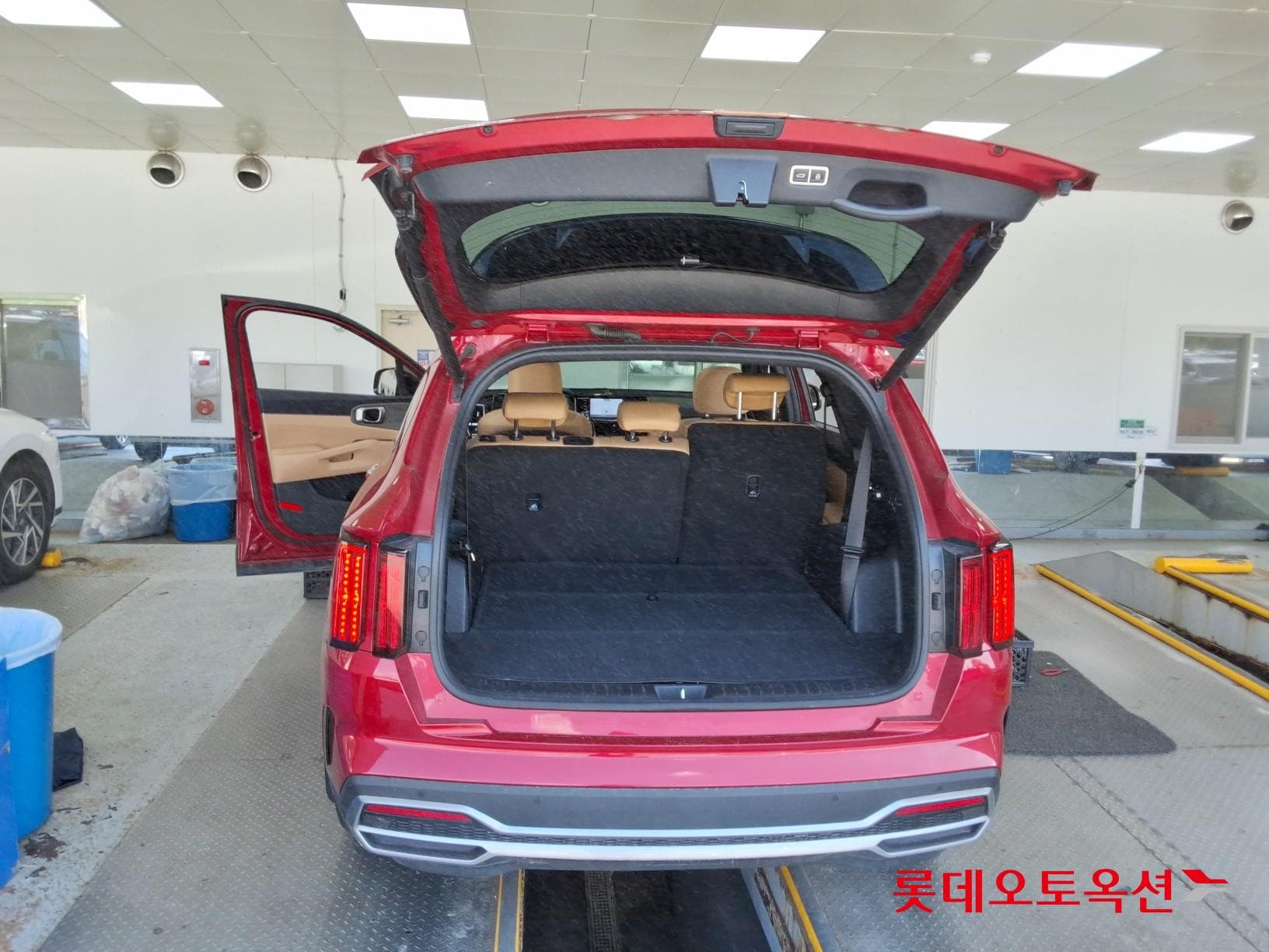 Kia - Соренто | MQ4 (G) 2.5 Turbo Prestige 7Seater 38