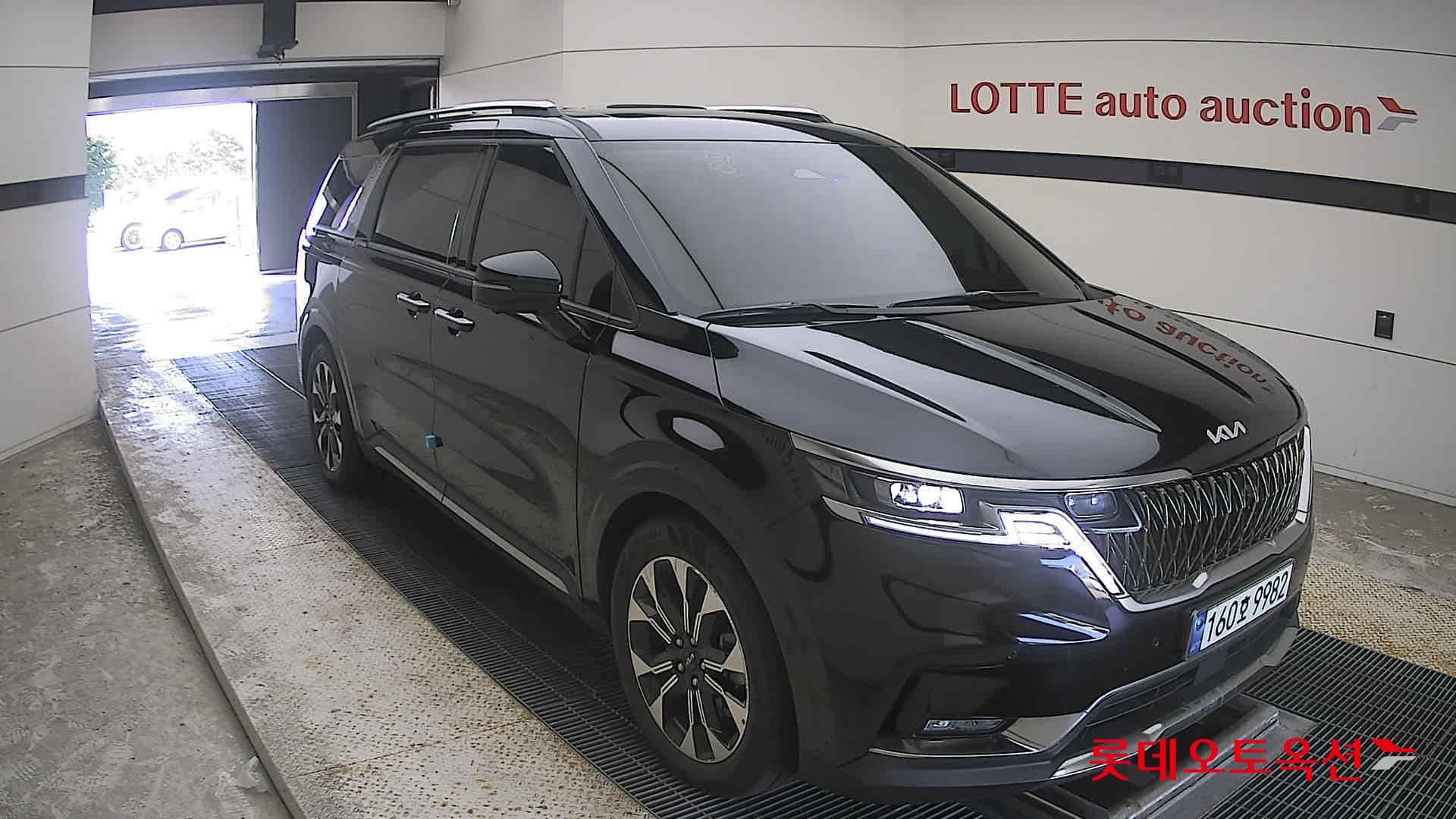 Kia - Carnival | KA4 (G) 3.5 Signature 9Seater 19
