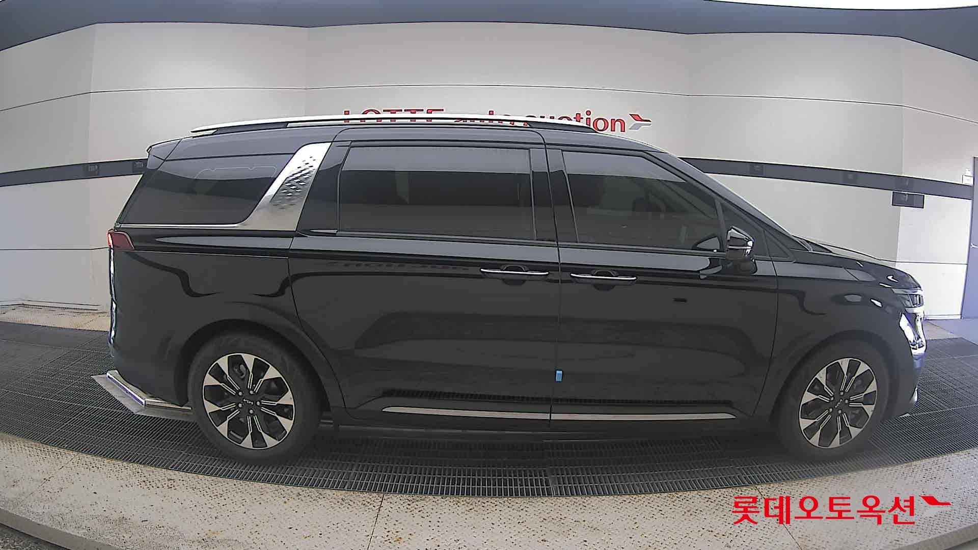 Kia - Carnival | KA4 (G) 3.5 Signature 9Seater 16