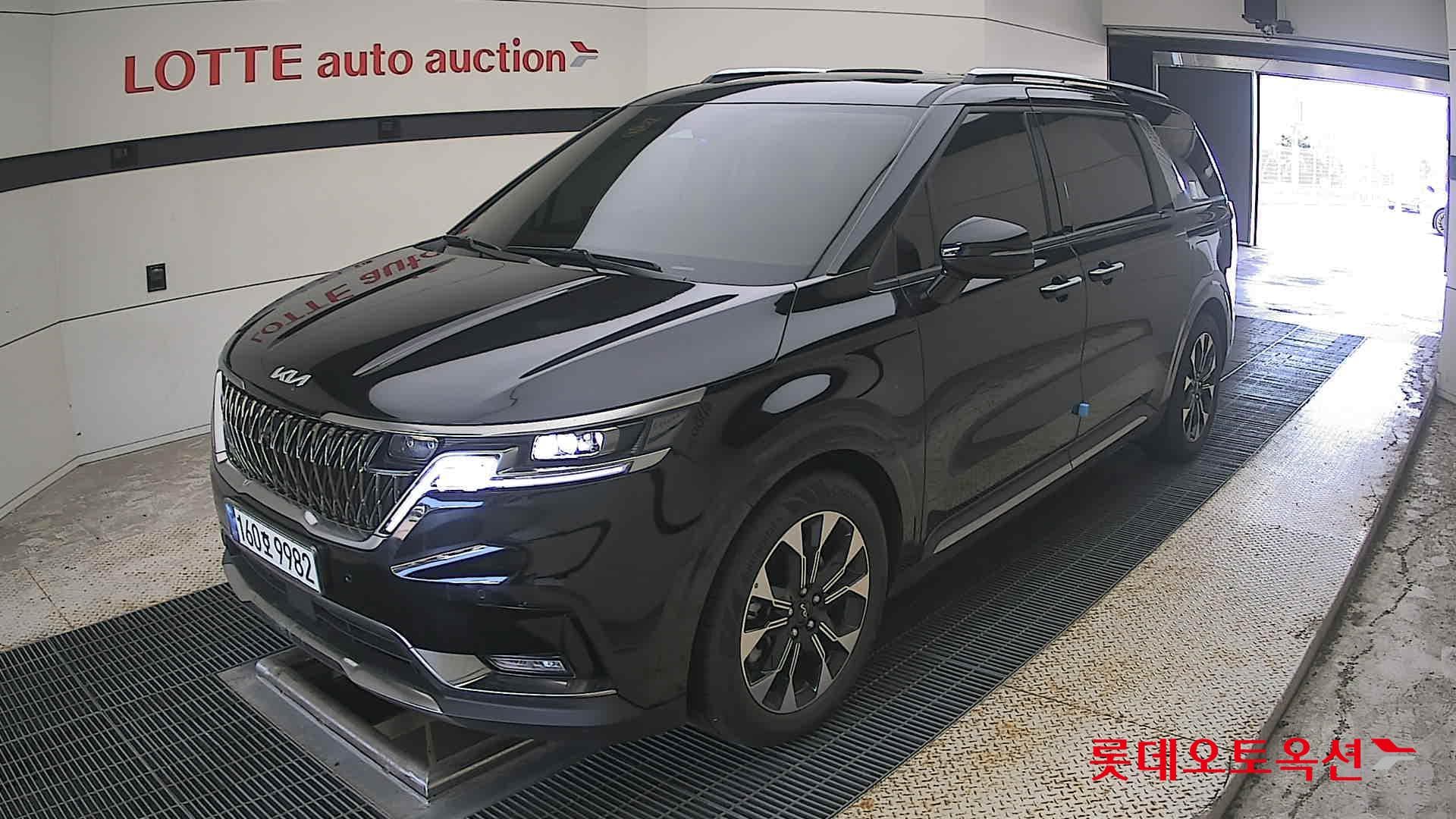 Kia - Carnival | KA4 (G) 3.5 Signature 9Seater 3