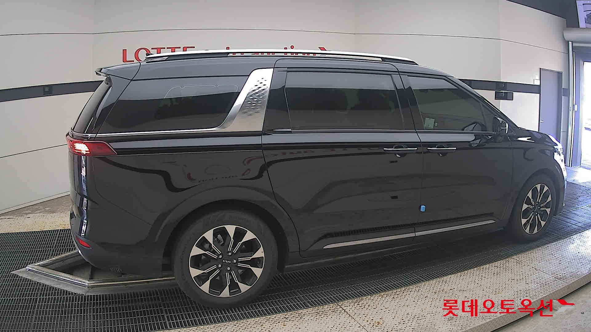 Kia - Carnival | KA4 (G) 3.5 Signature 9Seater 15