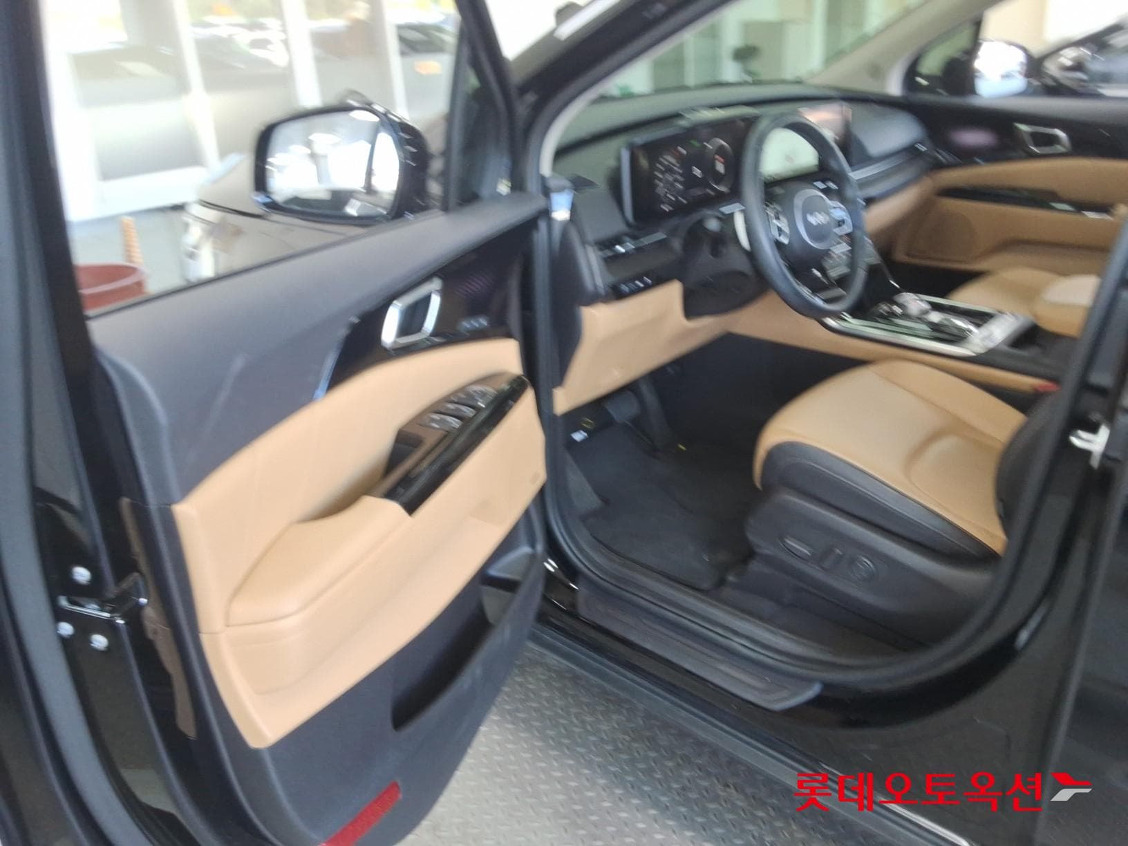 Kia - Carnival | KA4 (G) 3.5 Signature 9Seater 36