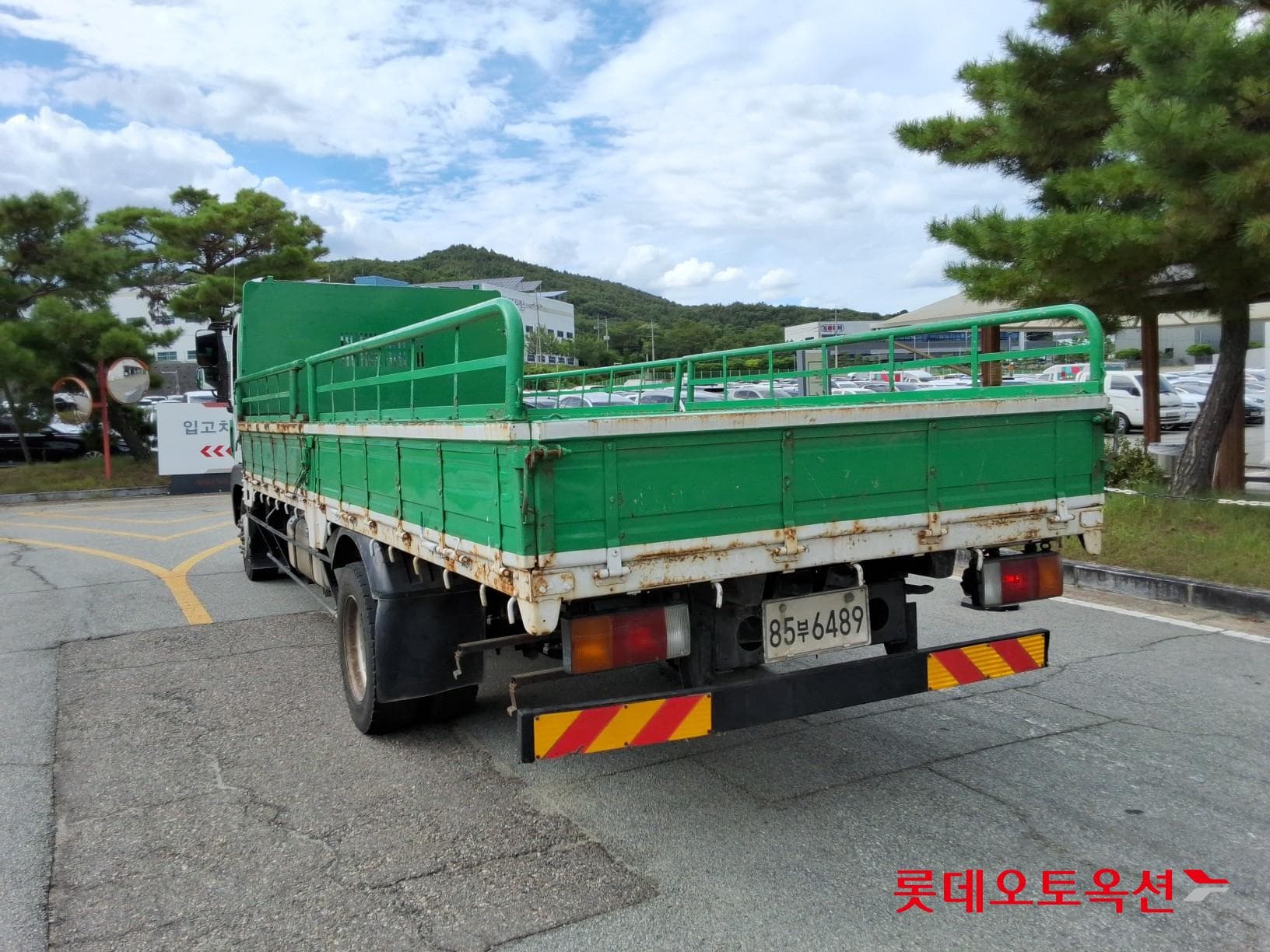 Hyundai - Mega Truck 6