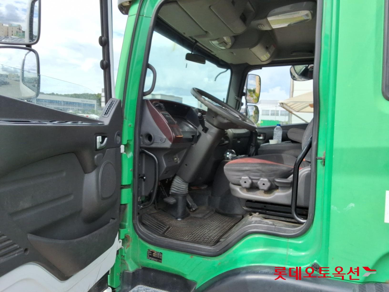 Hyundai - Mega Truck 35