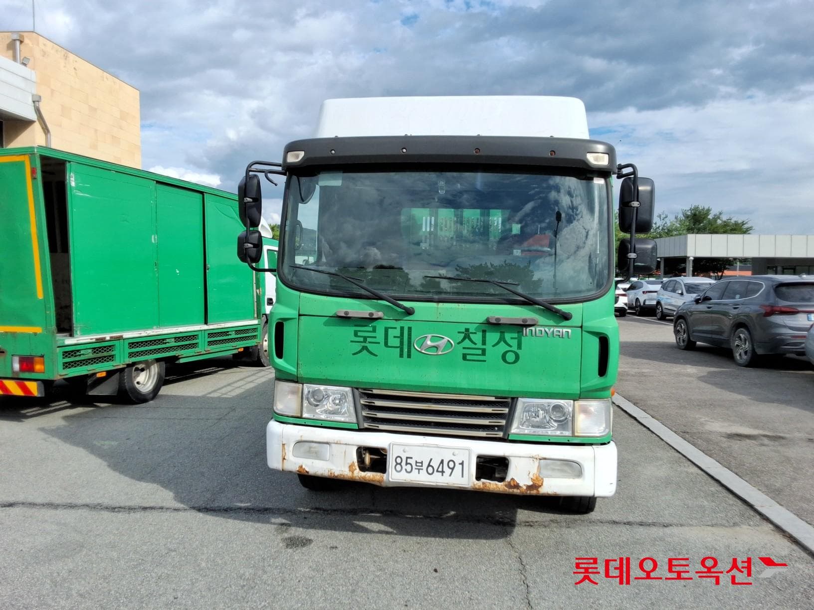 Hyundai - Mega Truck 19