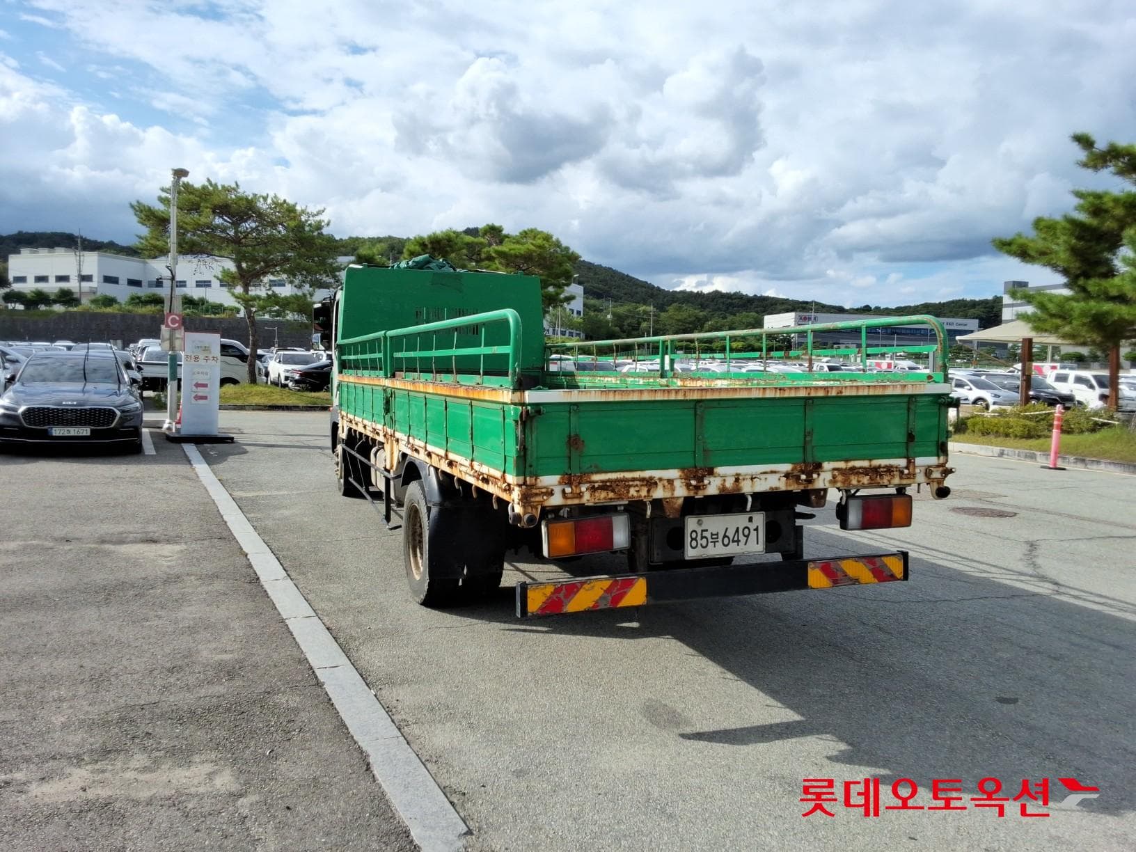 Hyundai - Mega Truck 6