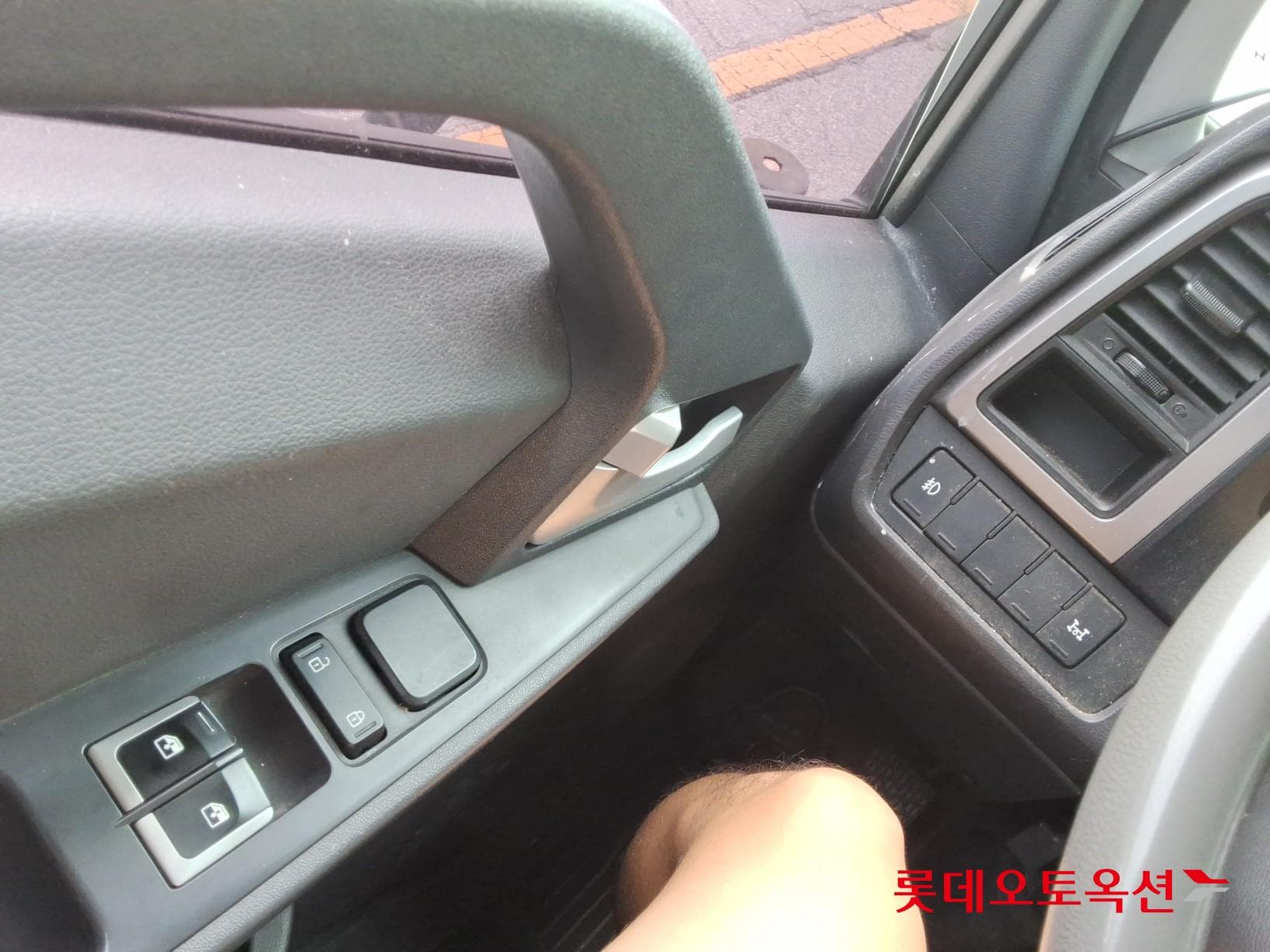 Hyundai - Mighty 28