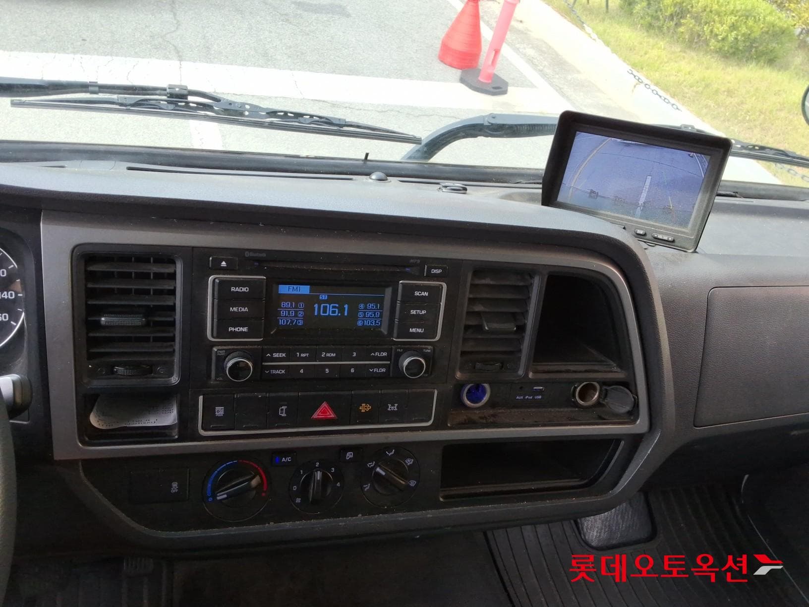 Hyundai - Mighty 32