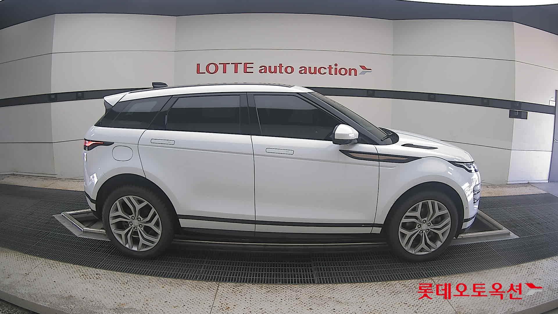 Land Rover - Рендж Ровер Эвок | (D) 2.0 D180 SE 16