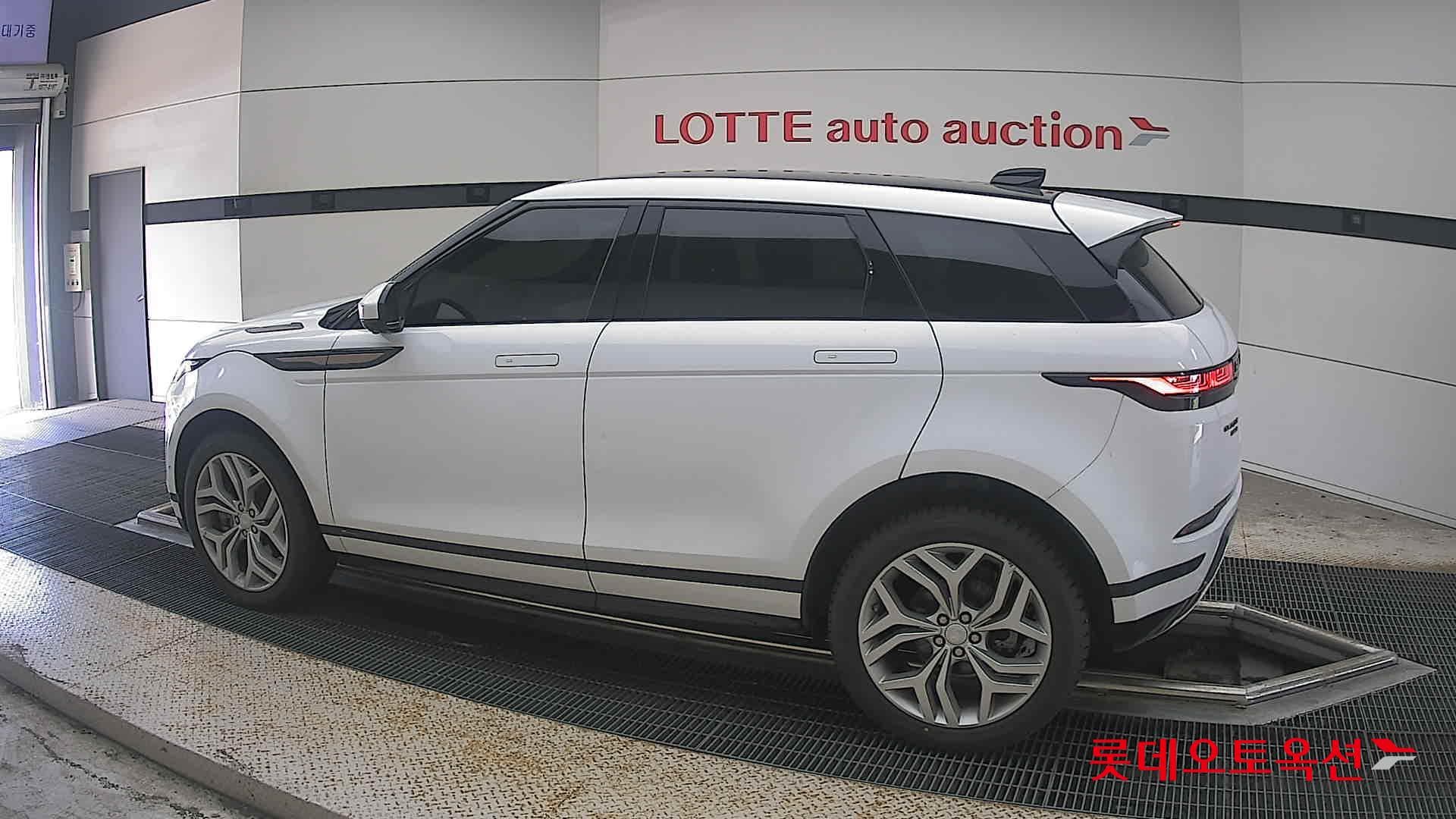 Land Rover - Рендж Ровер Эвок | (D) 2.0 D180 SE 7
