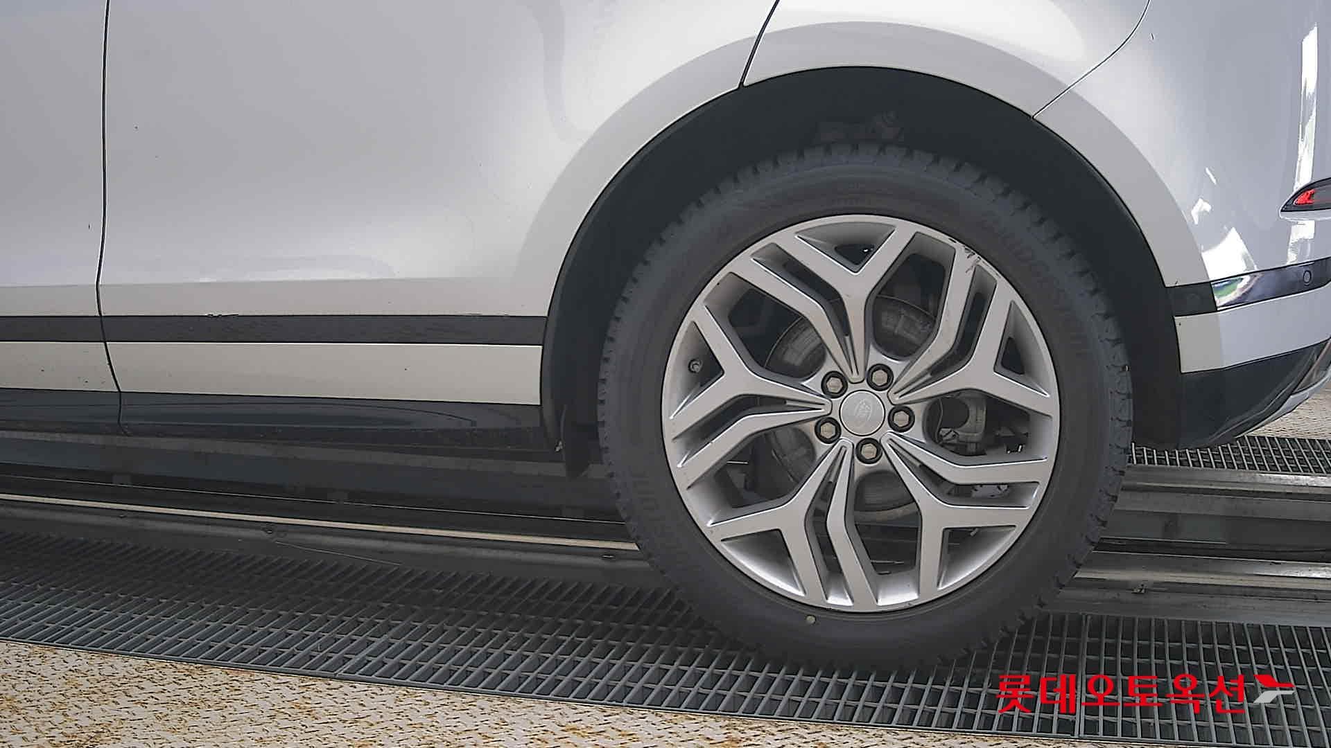 Land Rover - Рендж Ровер Эвок | (D) 2.0 D180 SE 22