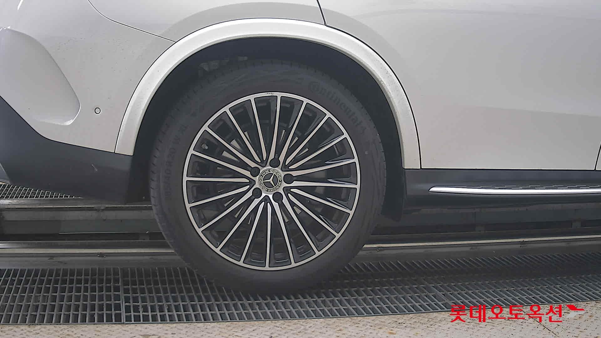 Mercedes-Benz - GLC-Class | 300(G) 2.0 4MATIC COUPE AMG LINE 24