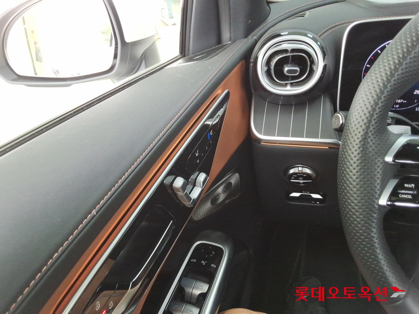 Mercedes-Benz - GLC-Class | 300(G) 2.0 4MATIC COUPE AMG LINE 28