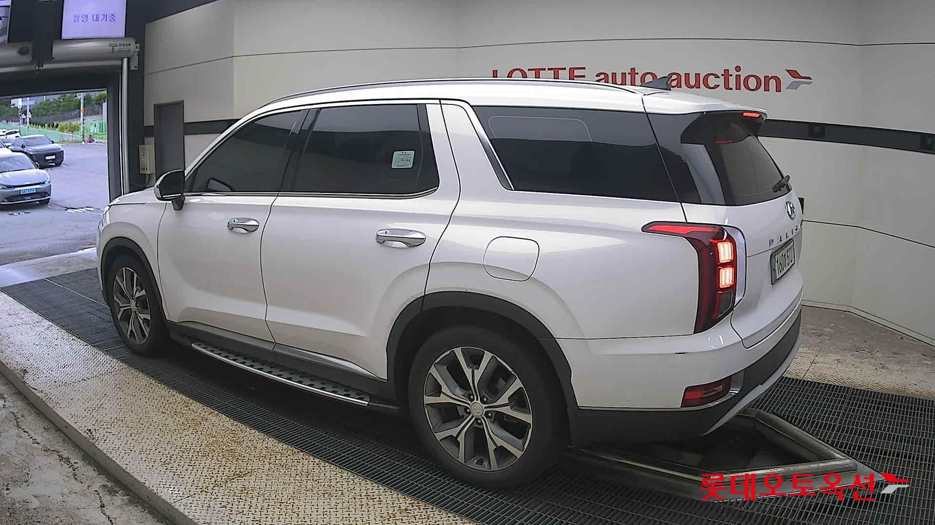 Hyundai - Palisade | (G) 3.8 Exclusive 2WD 7 8
