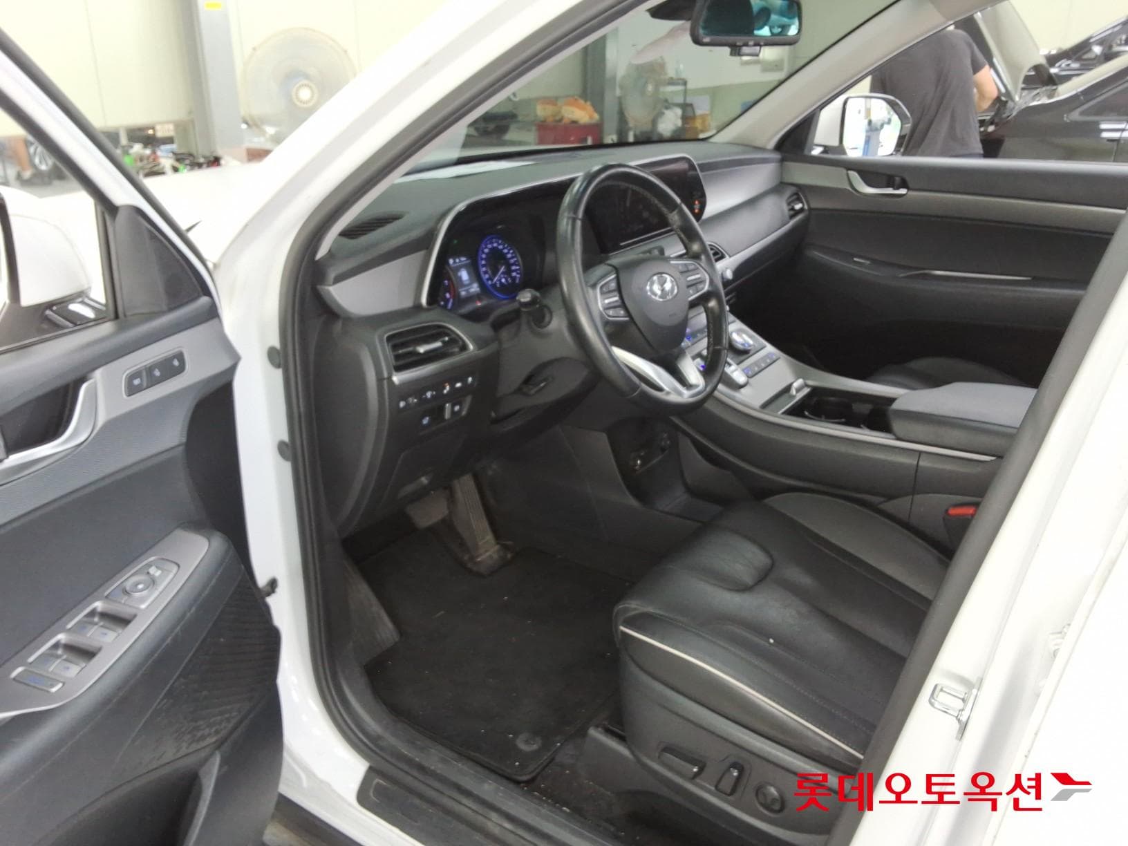 Hyundai - Palisade | (G) 3.8 Exclusive 2WD 7 34
