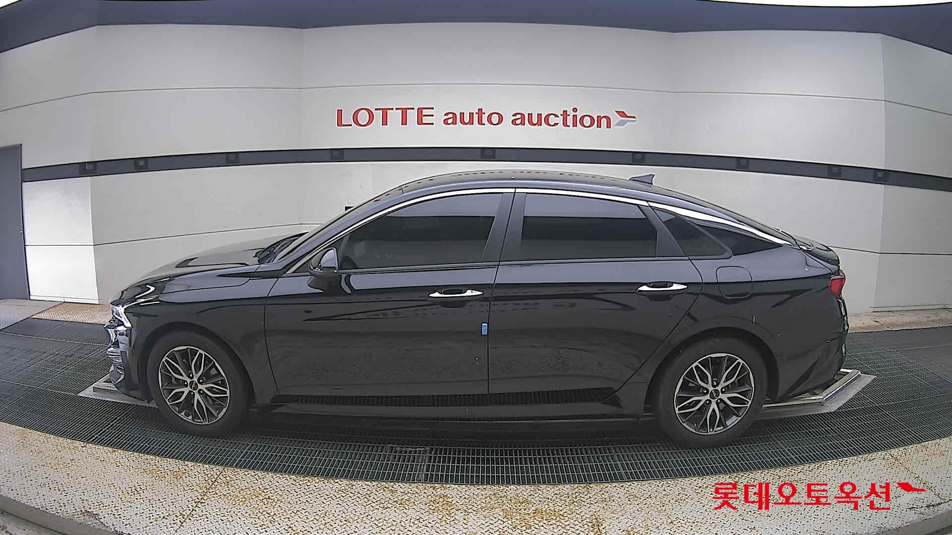 Kia - K5 | INTERACTIVE (G) 2.0 Prestige 6