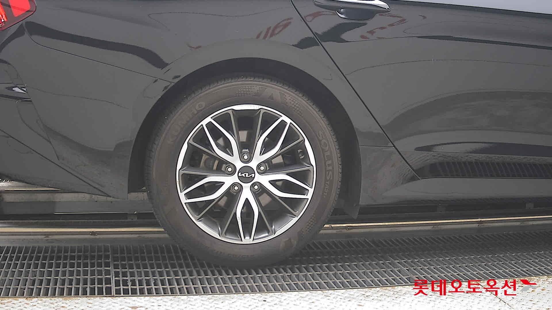 Kia - K5 | INTERACTIVE (G) 2.0 Prestige 24