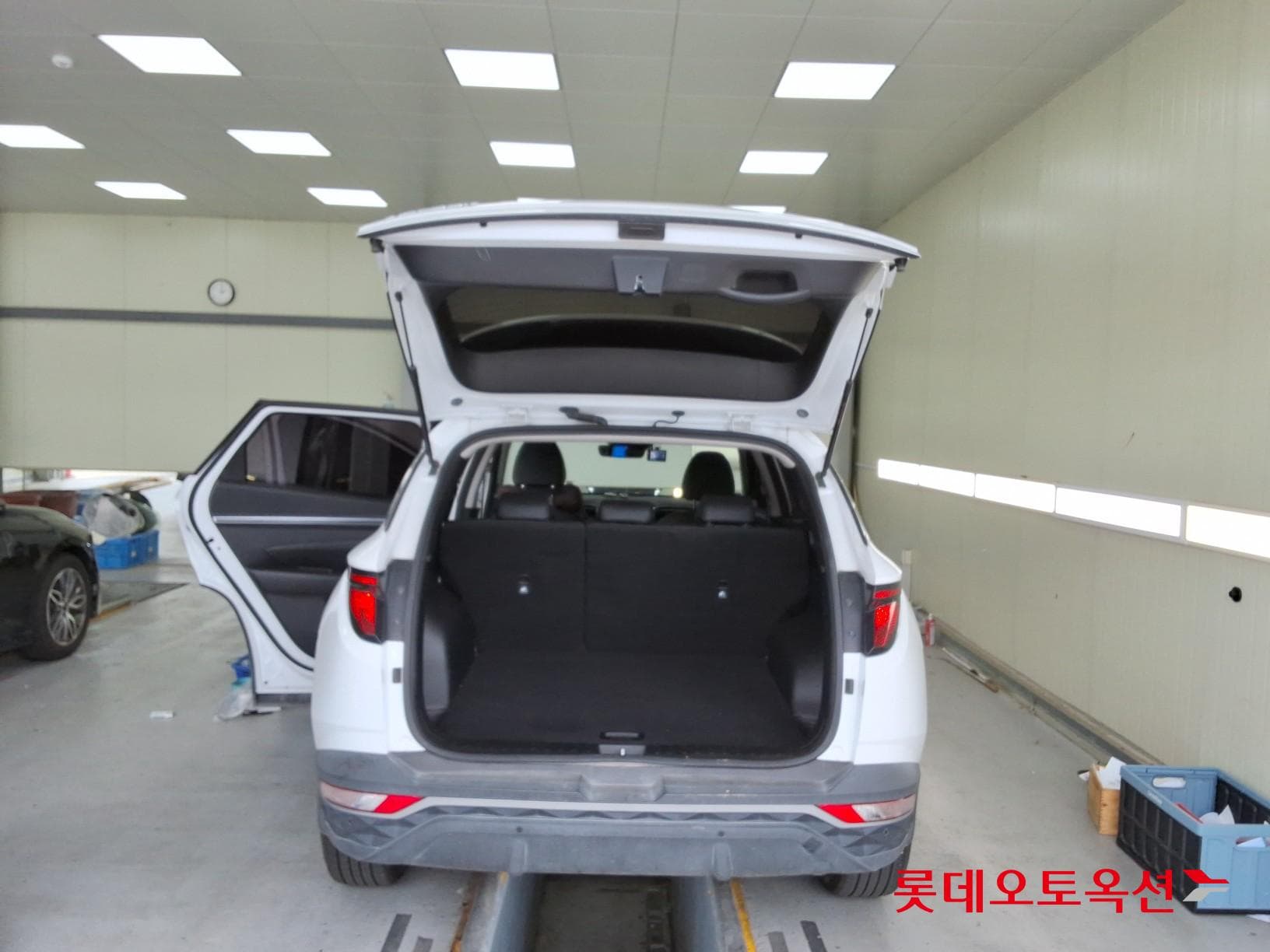 Hyundai - Tucson | THE ALL NEW (D) 2.0 Modern 2WD 37