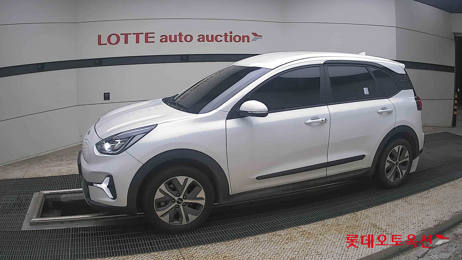 Kia - Ниро | PLUS (E) 5