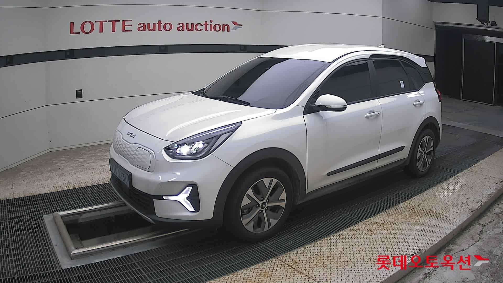 Kia - Ниро | PLUS (E) 4