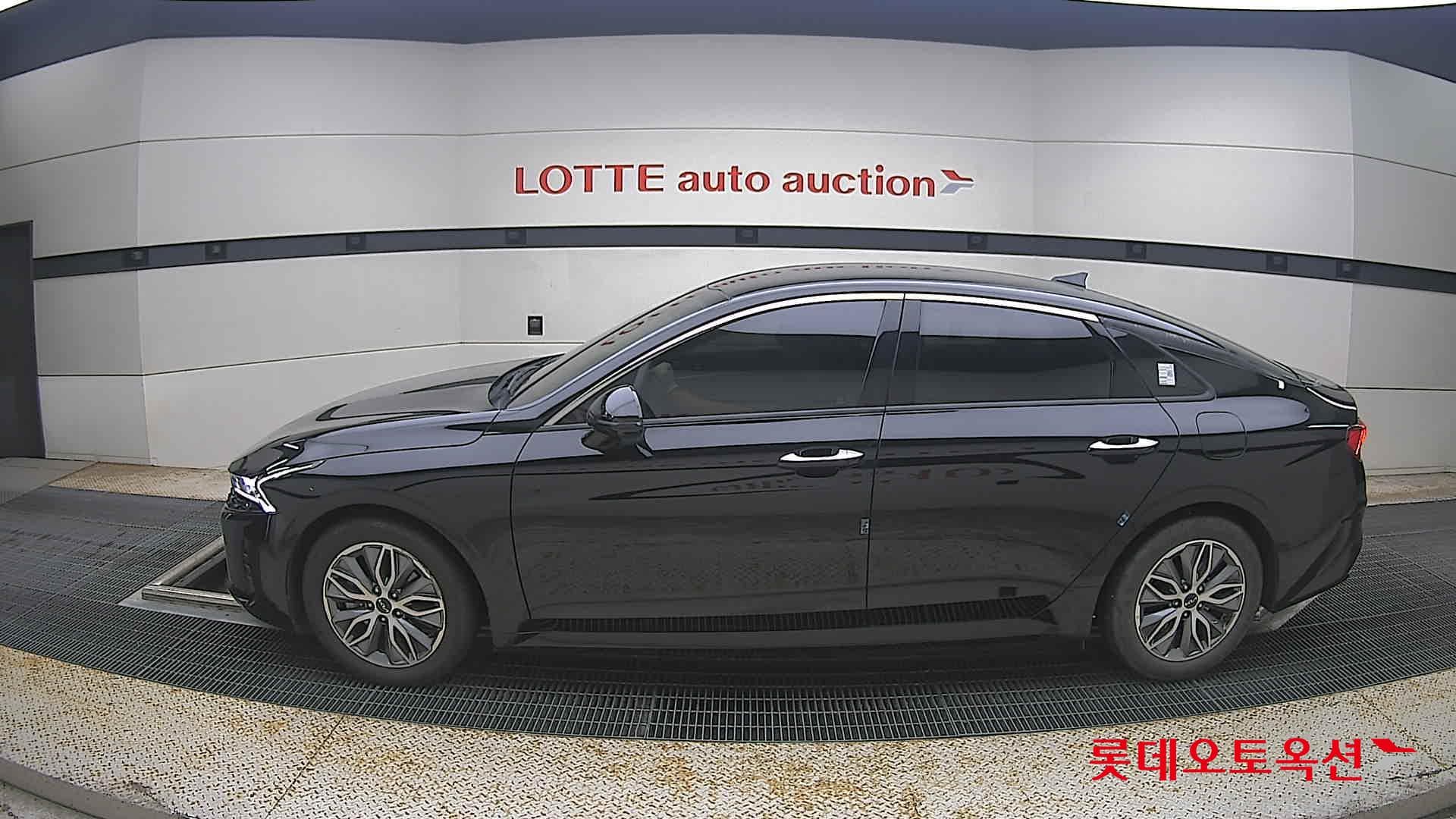 Kia - K5 | INTERACTIVE (H) 2.0 Noblesse 6
