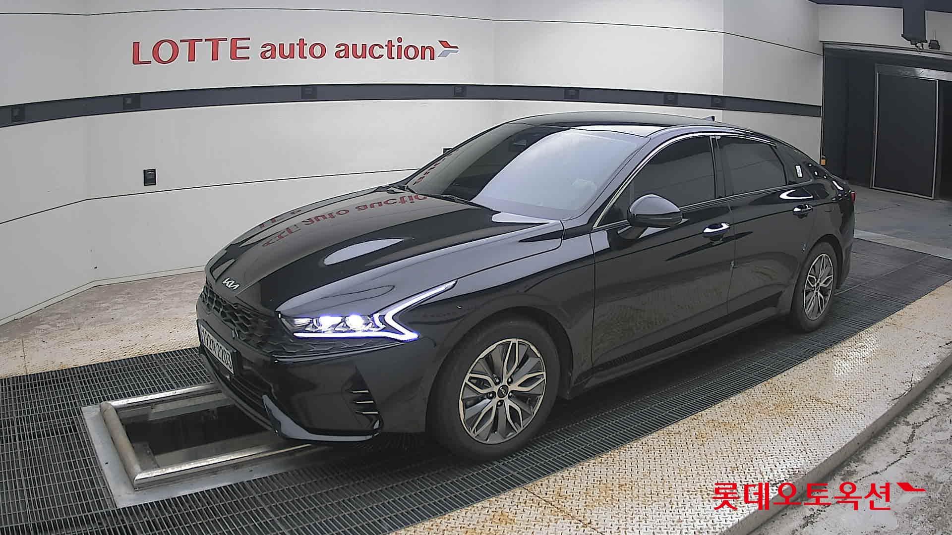 Kia - K5 | INTERACTIVE (H) 2.0 Noblesse 4