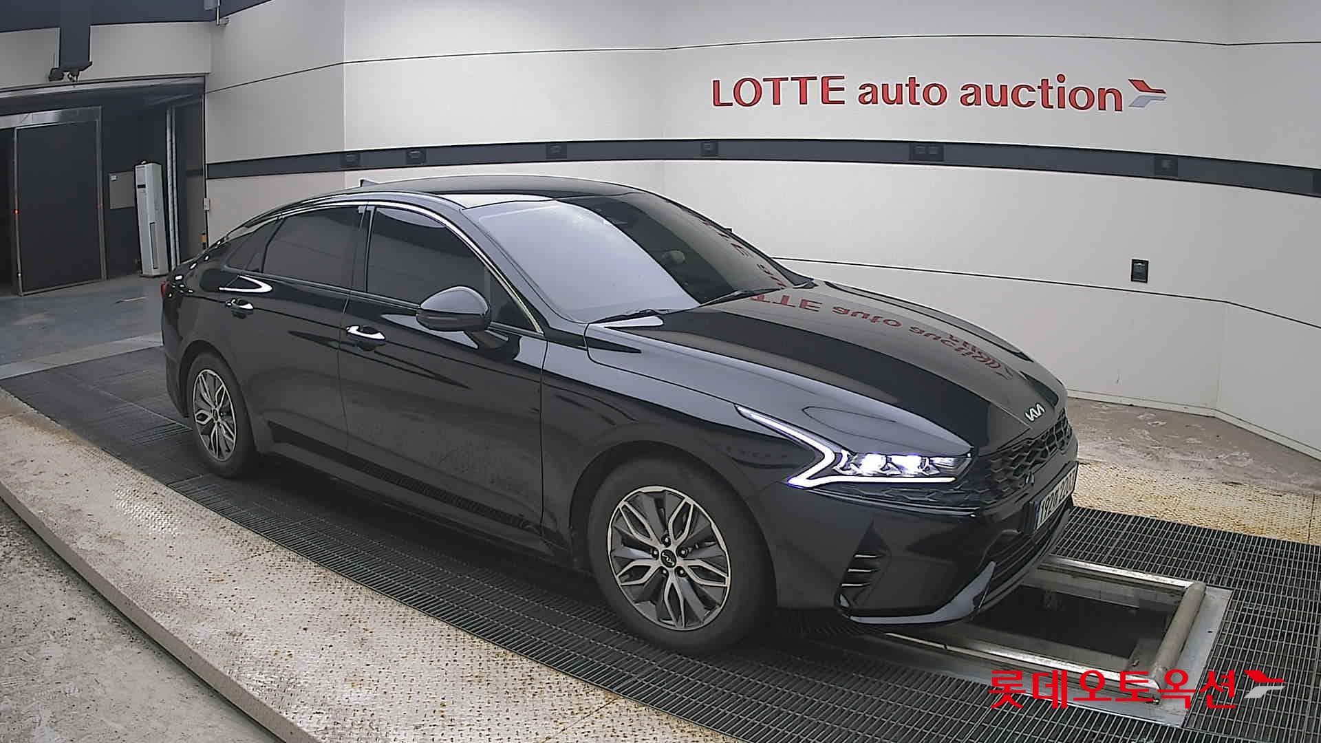 Kia - K5 | INTERACTIVE (H) 2.0 Noblesse 18