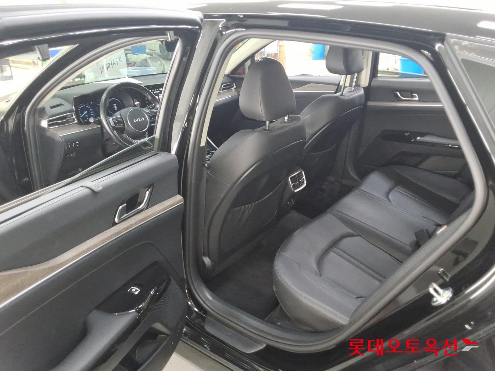 Kia - K5 | INTERACTIVE (H) 2.0 Noblesse 35