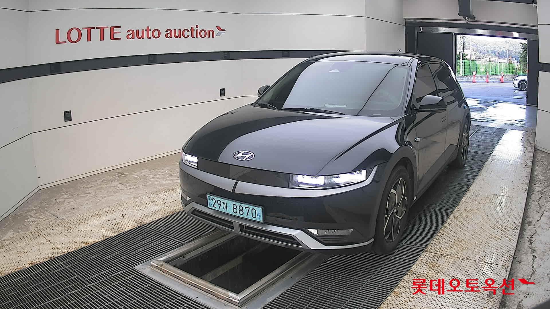 Hyundai - Ioniq | 5 (E) Long Range Exclusive 4WD 2