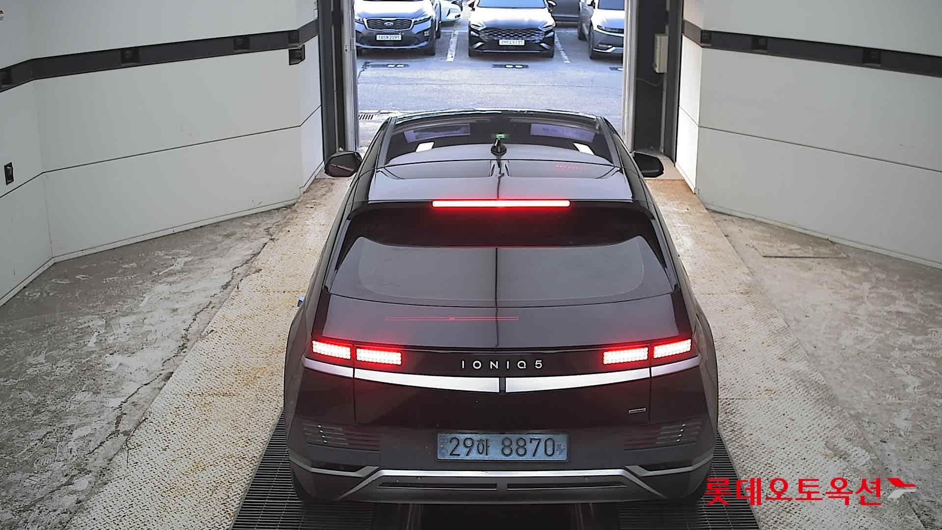 Hyundai - Ioniq | 5 (E) Long Range Exclusive 4WD 11