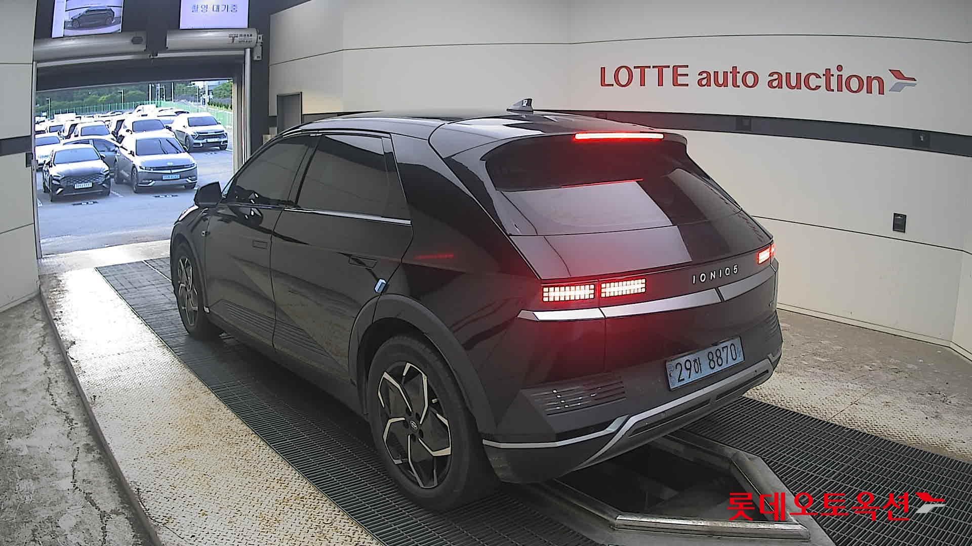 Hyundai - Ioniq | 5 (E) Long Range Exclusive 4WD 10
