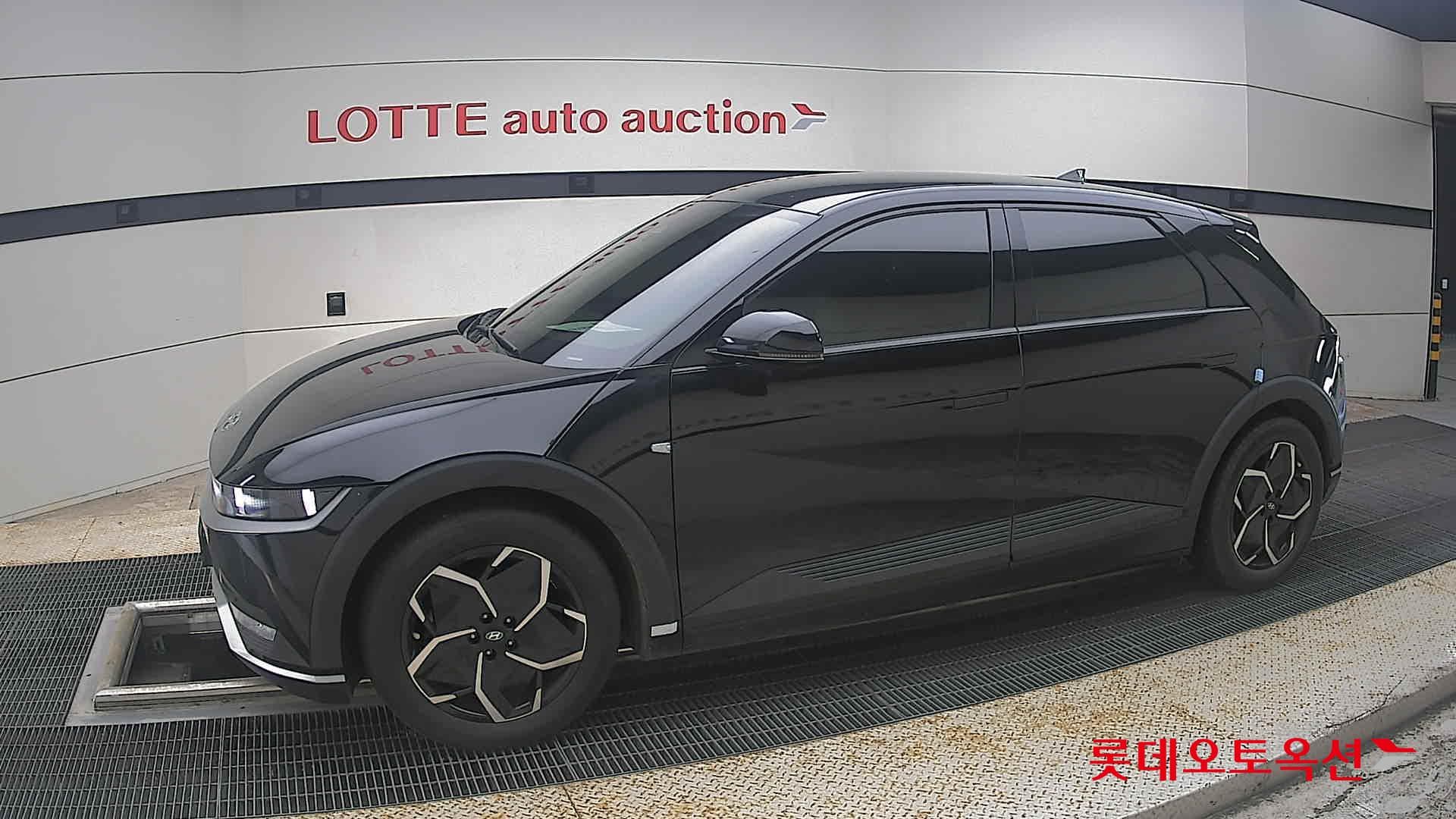 Hyundai - Ioniq | 5 (E) Long Range Exclusive 4WD 5