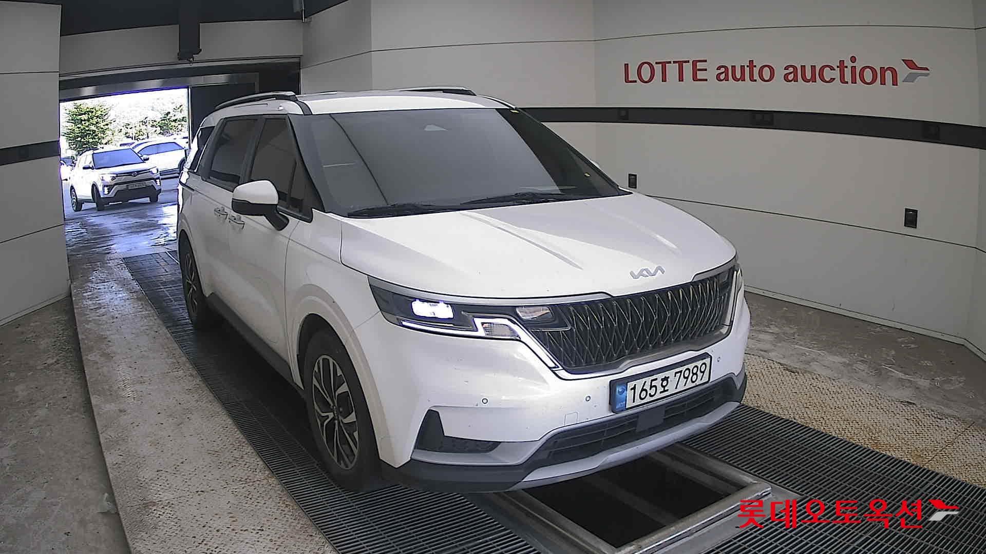 Kia - Carnival | KA4 (D) 2.2 Prestige 9Seater 20