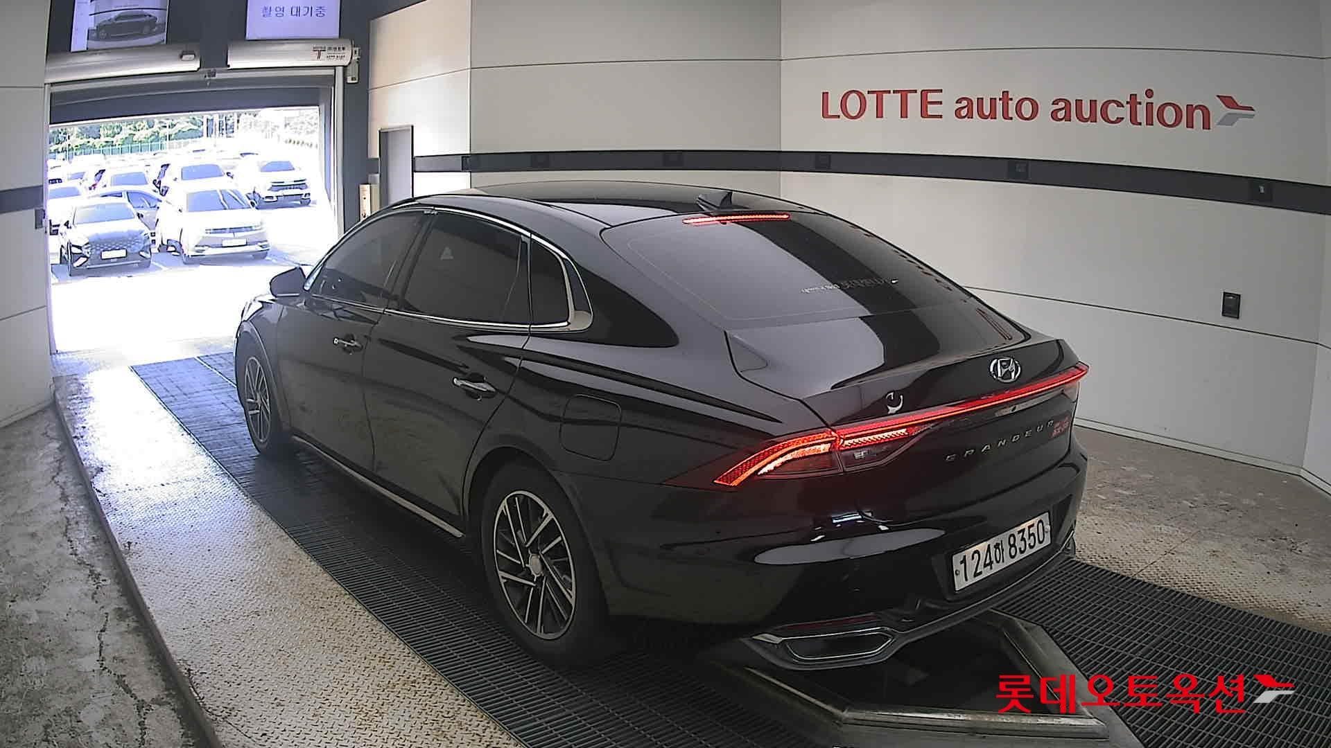 Hyundai - Grandeur | THE NEW (G) 2.5 Premium 10