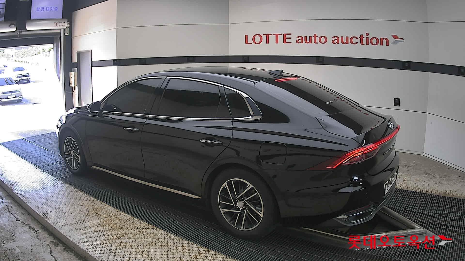 Hyundai - Grandeur | THE NEW (G) 2.5 Premium 8
