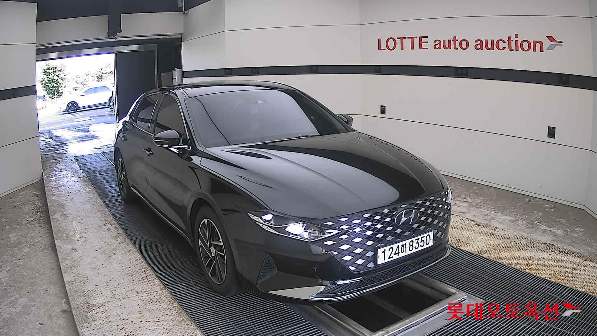 Hyundai - Grandeur | THE NEW (G) 2.5 Premium 20