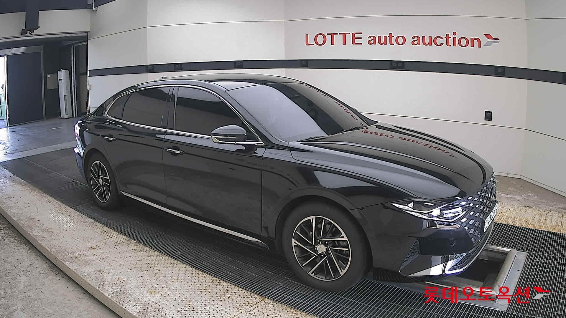 Hyundai - Grandeur | THE NEW (G) 2.5 Premium 18
