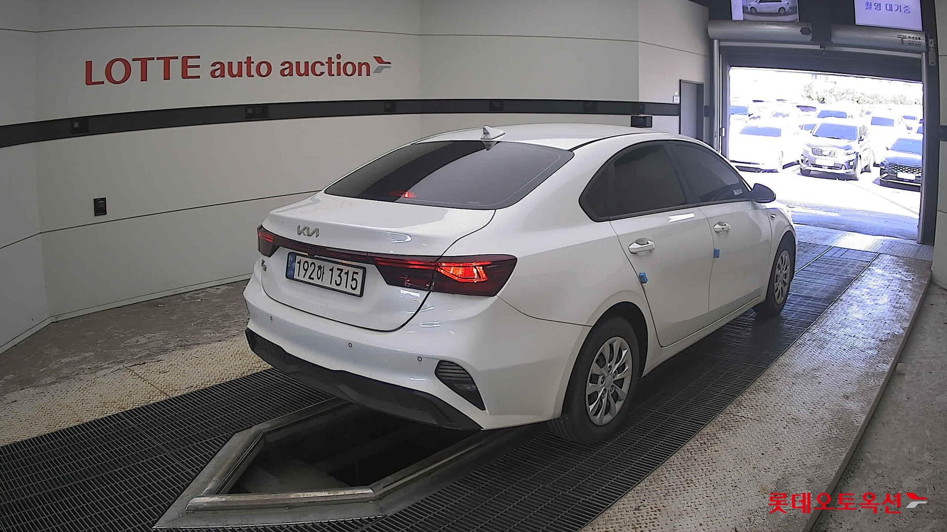 Kia - K3 | THE NEW (G) 1.6 Trendy 12