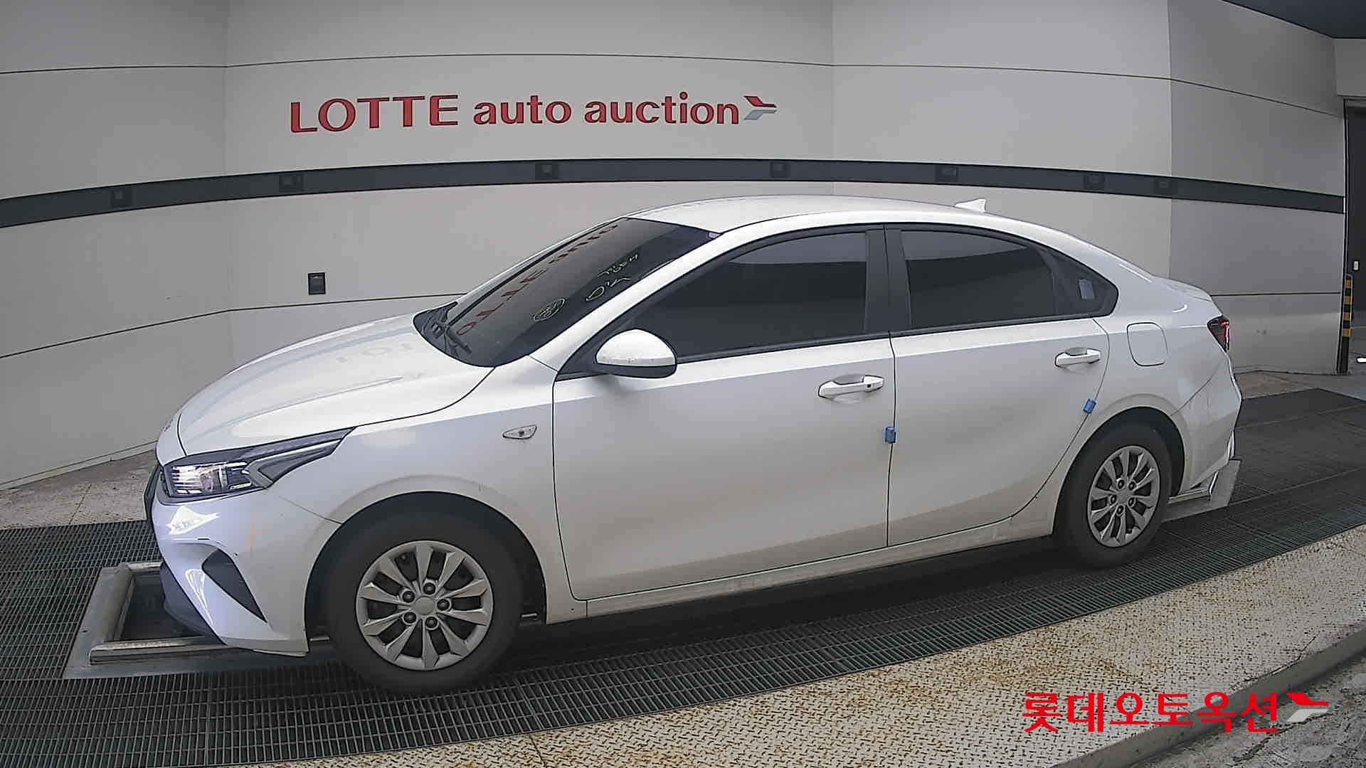 Kia - K3 | THE NEW (G) 1.6 Trendy 5