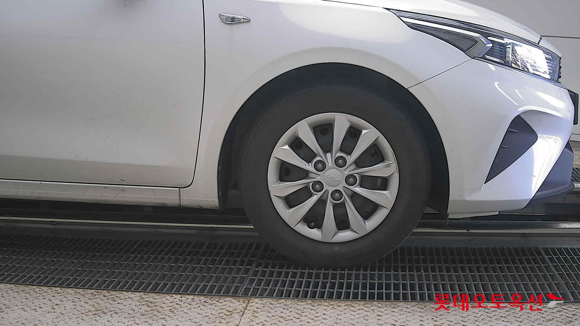 Kia - K3 | THE NEW (G) 1.6 Trendy 23