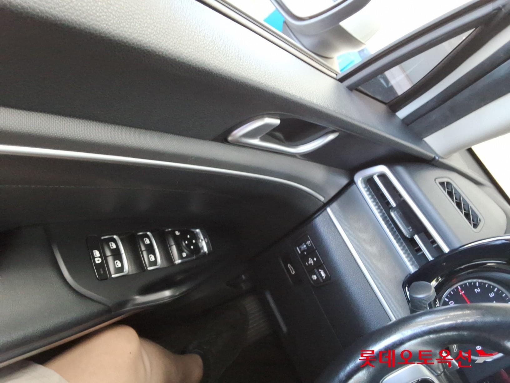Kia - K5 | INTERACTIVE (G) 2.0 Prestige 28