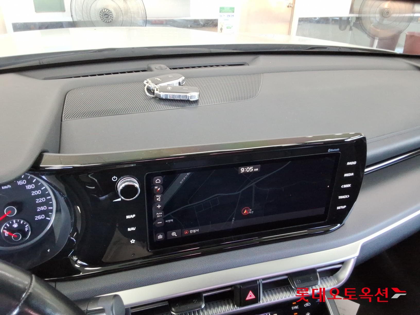 Kia - K5 | INTERACTIVE (G) 2.0 Prestige 30